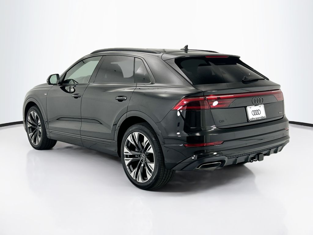 Thumbnail: 2026 Audi Q8 - 7