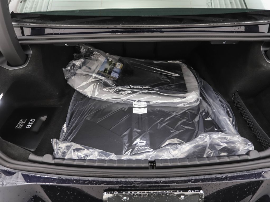 Thumbnail: 2026 BMW 8 Series - 24