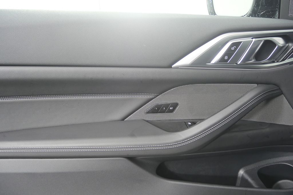 Thumbnail: 2026 BMW 4 Series - 8