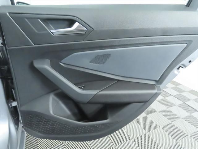 Thumbnail: 2026 Volkswagen Jetta - 27