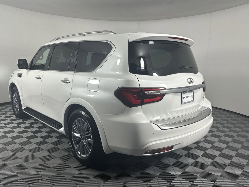 2023 INFINITI QX80 LUXE 5