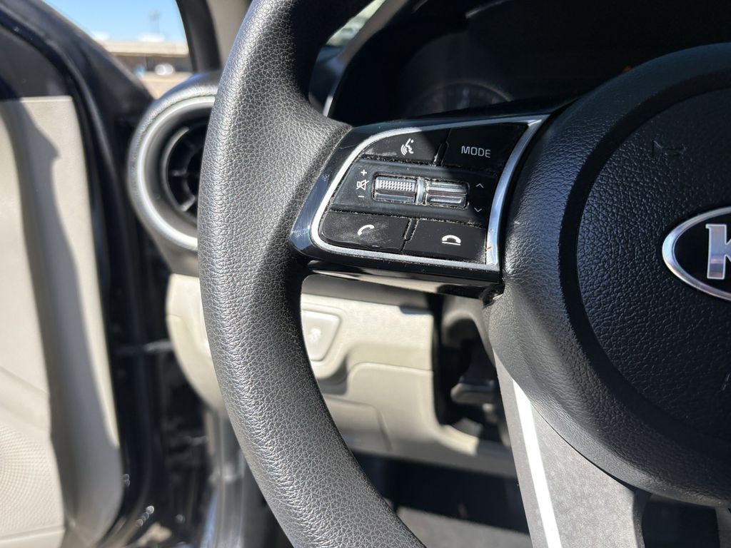 Used 2024 Gravity Gray Kia LXS image 14