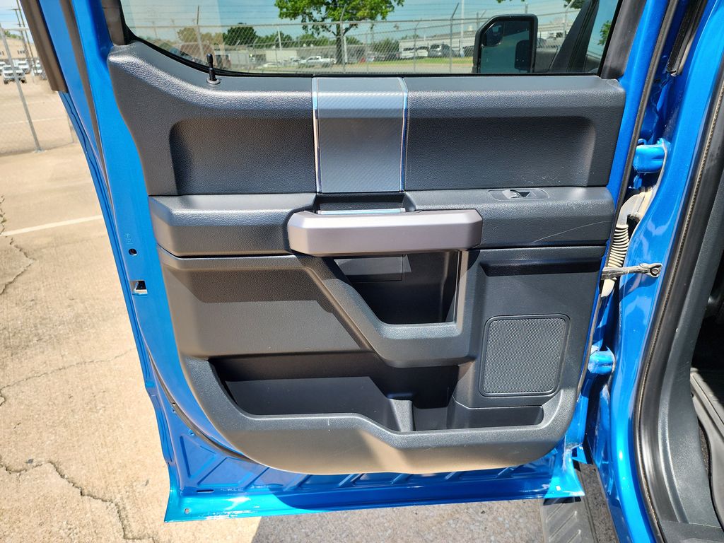 2019 Ford F-150 XLT photo