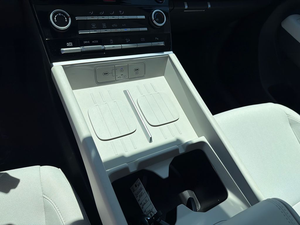 New 2027 Gray Hyundai SE image 32