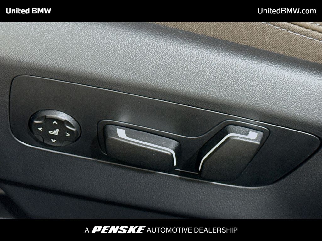 Thumbnail: 2026 BMW 5 Series - 4