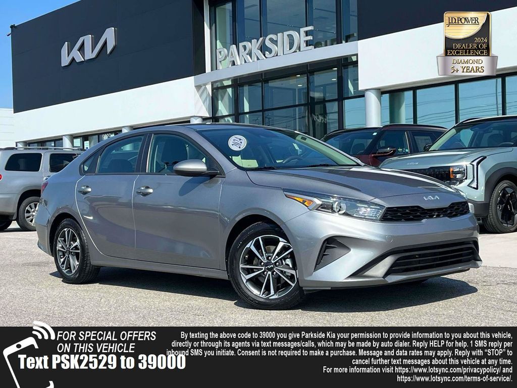 2024 Kia Forte LXS FWD