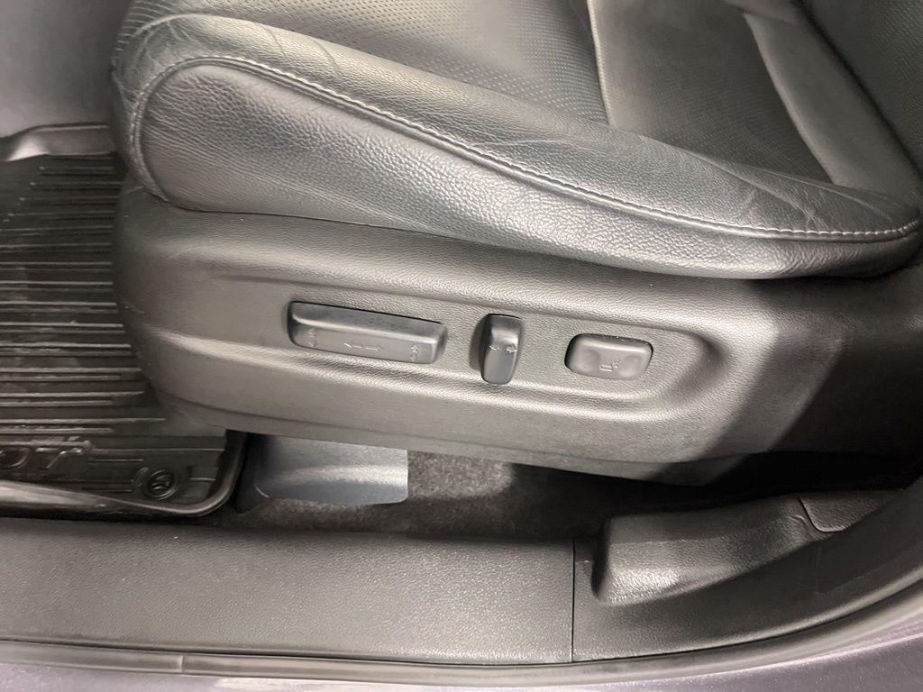 Thumbnail: 2020 Honda Pilot - 29