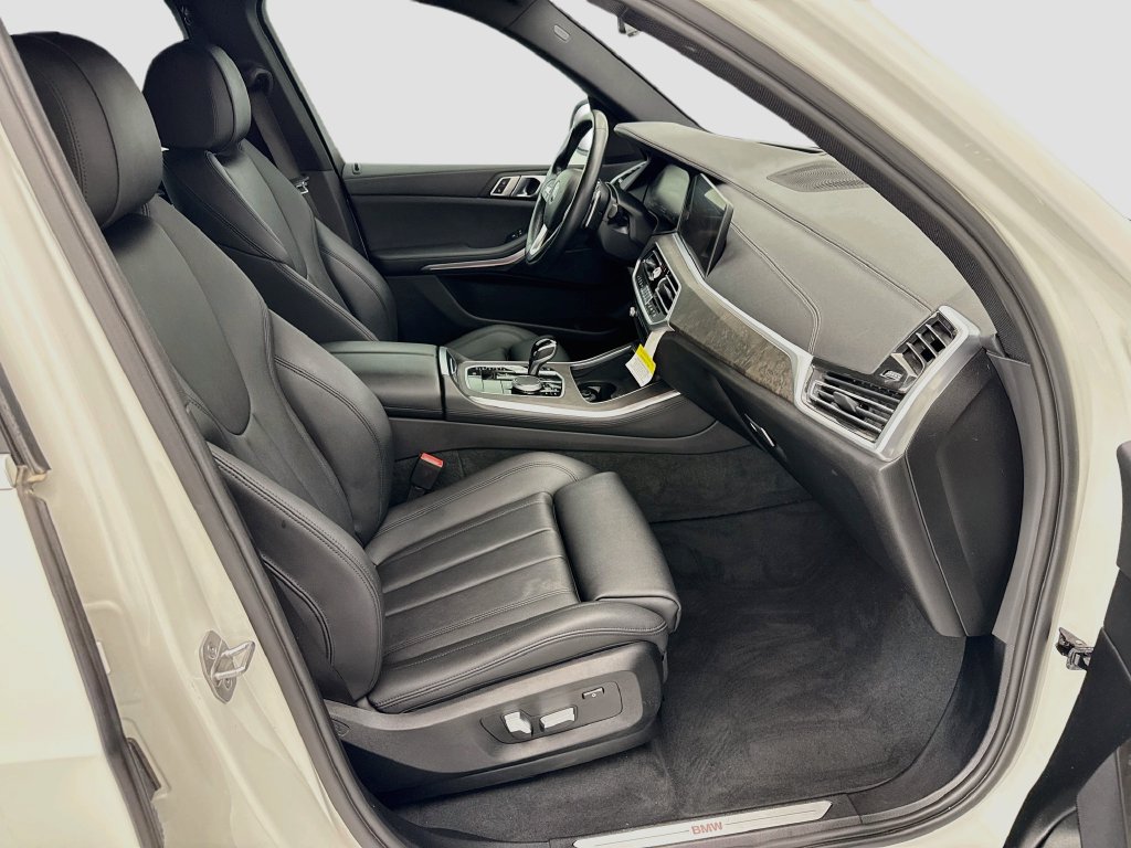 Thumbnail: 2022 BMW X5 - 19