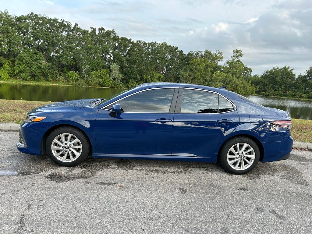 2023 Toyota Camry LE 2