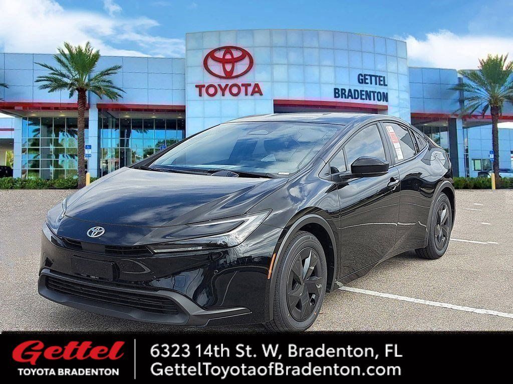 2026 Toyota Prius LE FWD