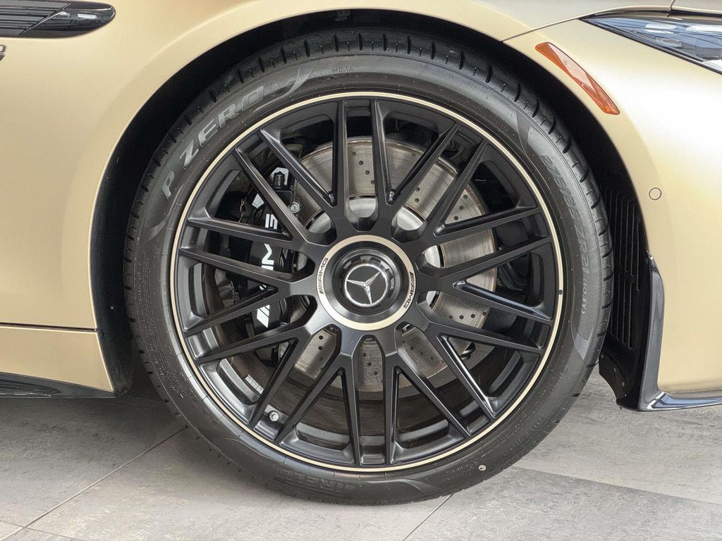 Thumbnail: 2025 Mercedes-Benz SL-Class - 9