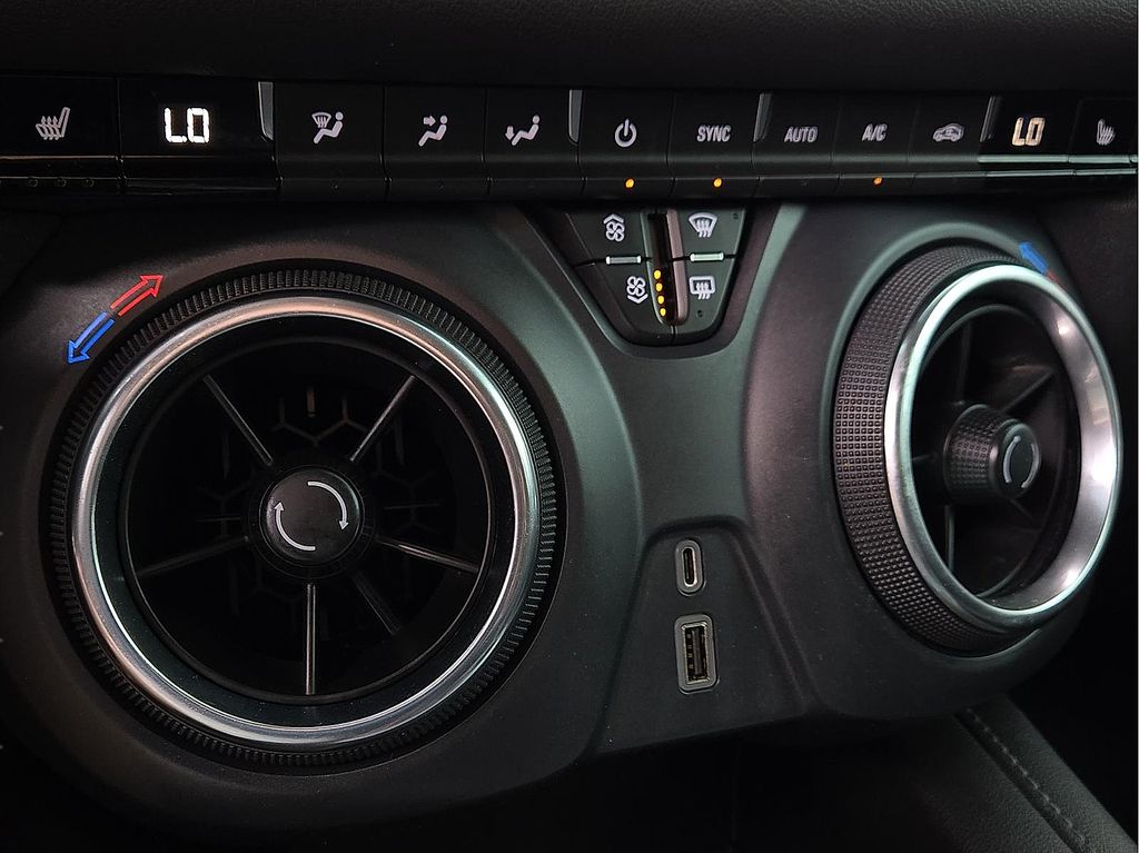 Used 2020 Chevrolet Blazer For Sale in Farmington, AR