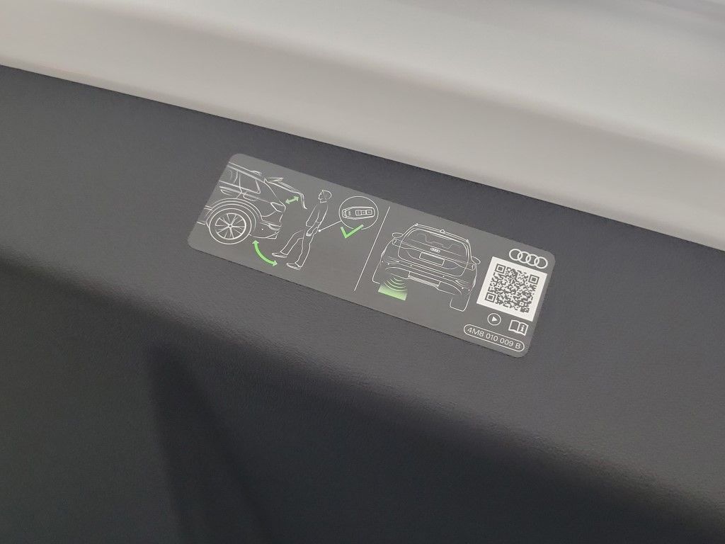 Thumbnail: 2025 Audi Q5 - 12