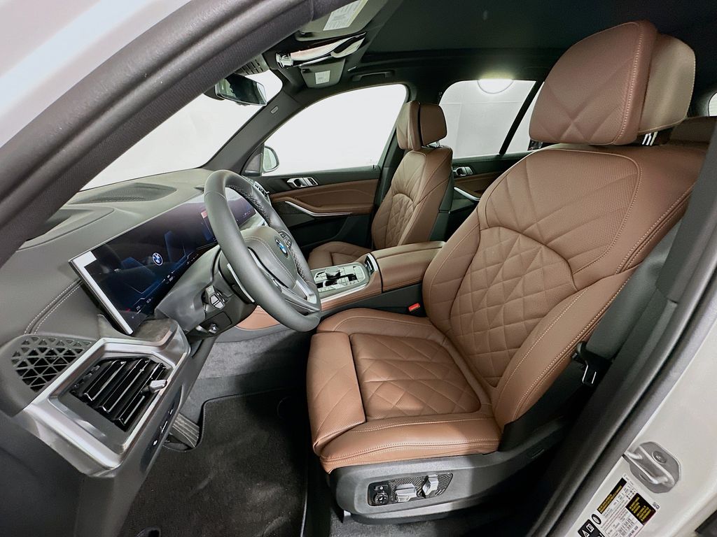 Thumbnail: 2026 BMW X5 - 16