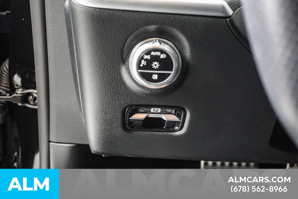 Used 2024 Black Mercedes-Benz C 300 image 32