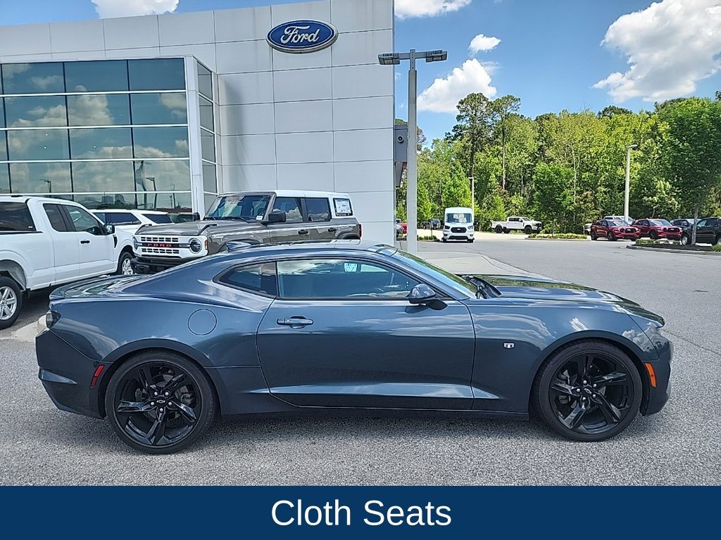 2020 Chevrolet Camaro RWD Coupe 1LT