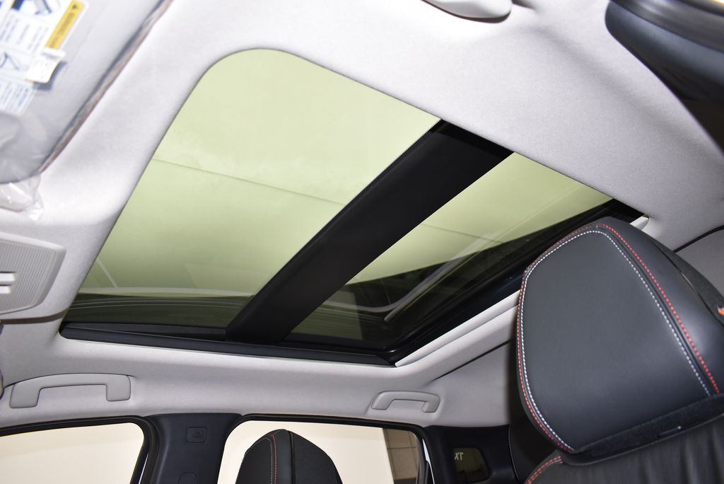 Thumbnail: 2026 Nissan Kicks - 18