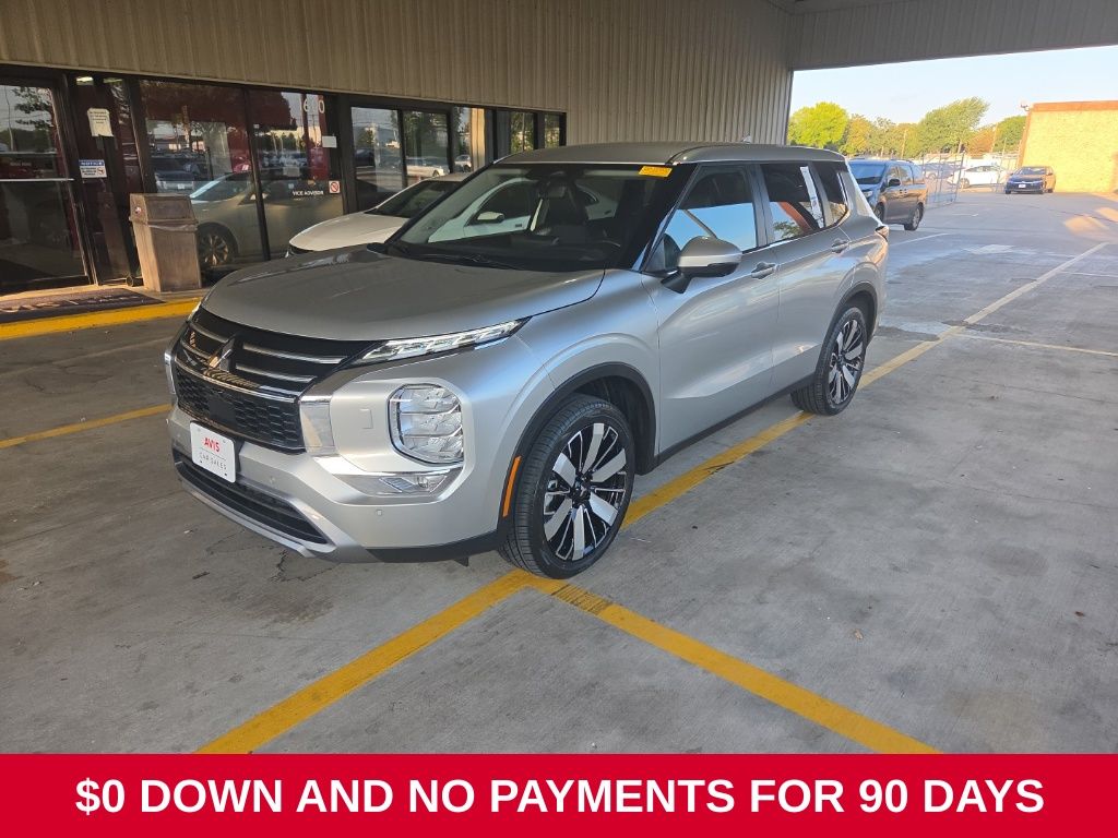 Silver 2025 Mitsubishi Outlander SUV / Crossover  Continuously Variable Transmission