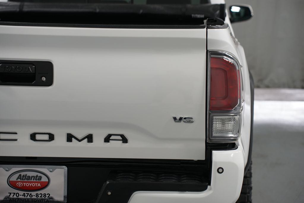 Thumbnail: 2021 Toyota Tacoma - 10
