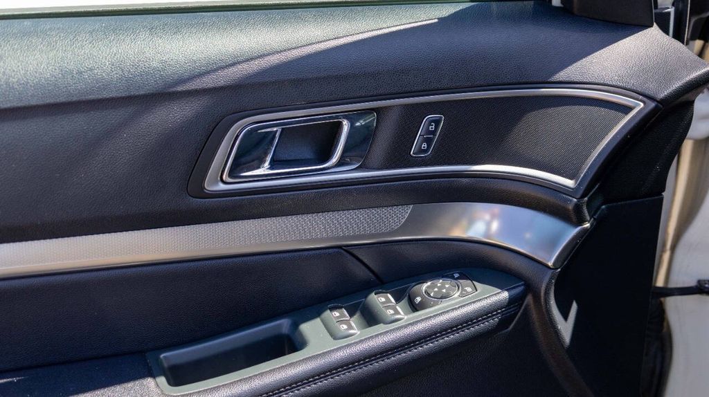 Used 2018 Ford Explorer XLT 4D Sport Utility