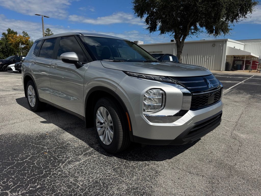 New 2025 Mitsubishi Outlander SUV
