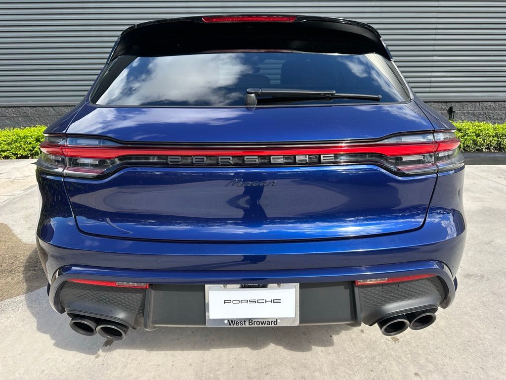 Thumbnail: 2023 Porsche Macan - 12