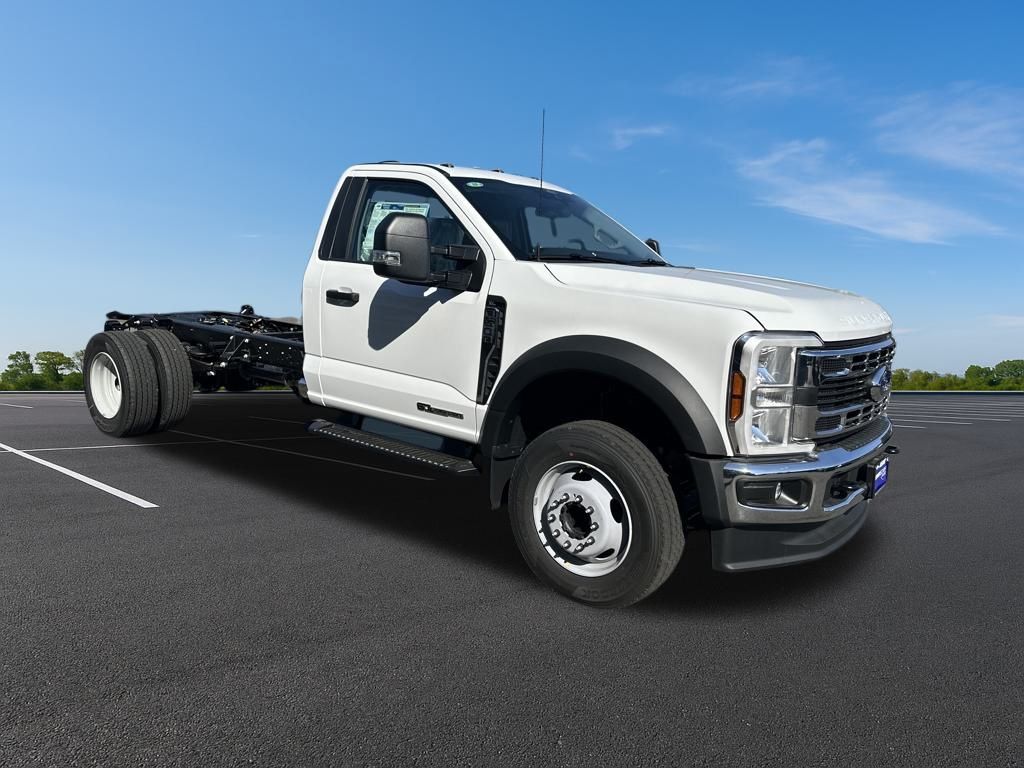 New 2025 Ford Super Duty F-600 Chassis Regular Cab (DRW) 169" Wheelbase XL