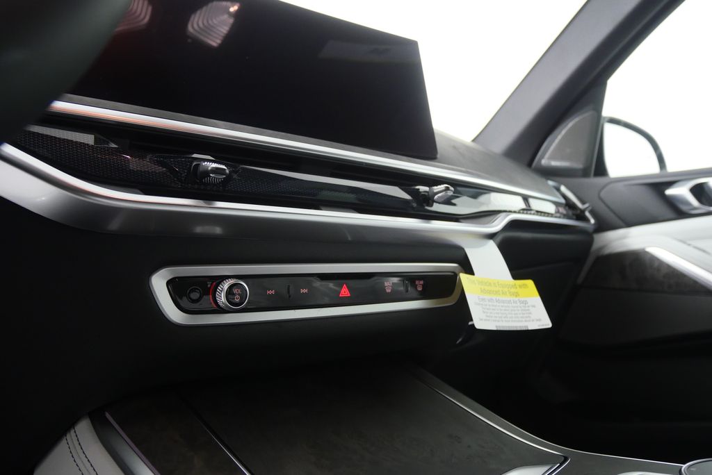 Thumbnail: 2026 BMW X5 - 20