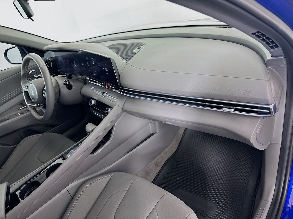 Thumbnail: 2025 Hyundai Elantra - 29