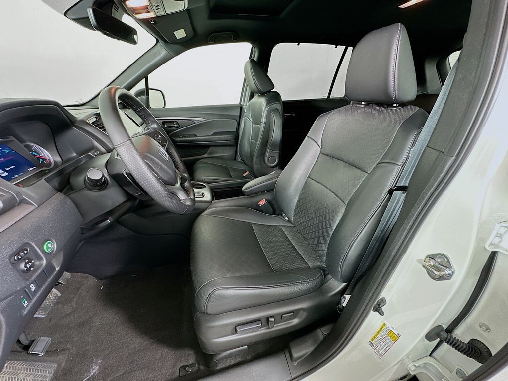 Thumbnail: 2019 Honda Passport - 20