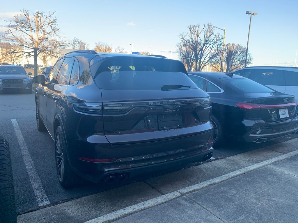 Thumbnail: 2023 Porsche Cayenne - 7