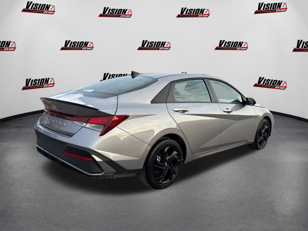 New 2026 Silver Hyundai SEL Sport image 5