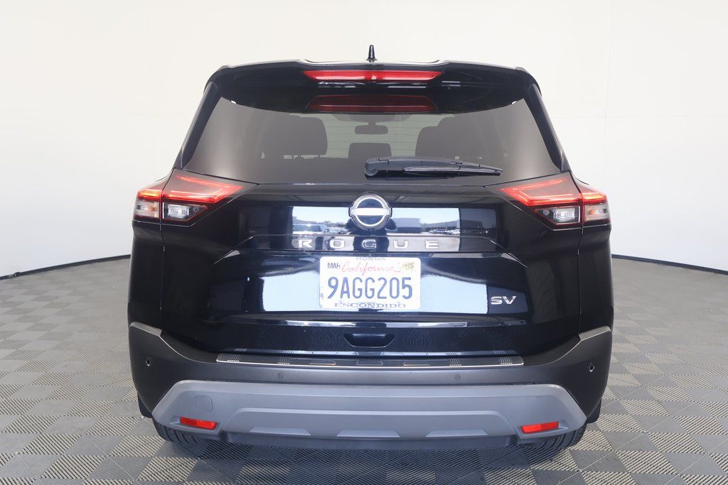 2022 Nissan Rogue SV 5