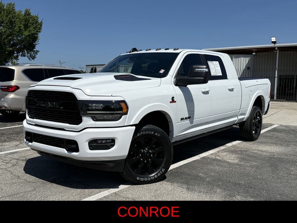 Bright White Clearcoat 2024 RAM 2500 Pickup Truck Four-Wheel Drive 6-Speed Automatic