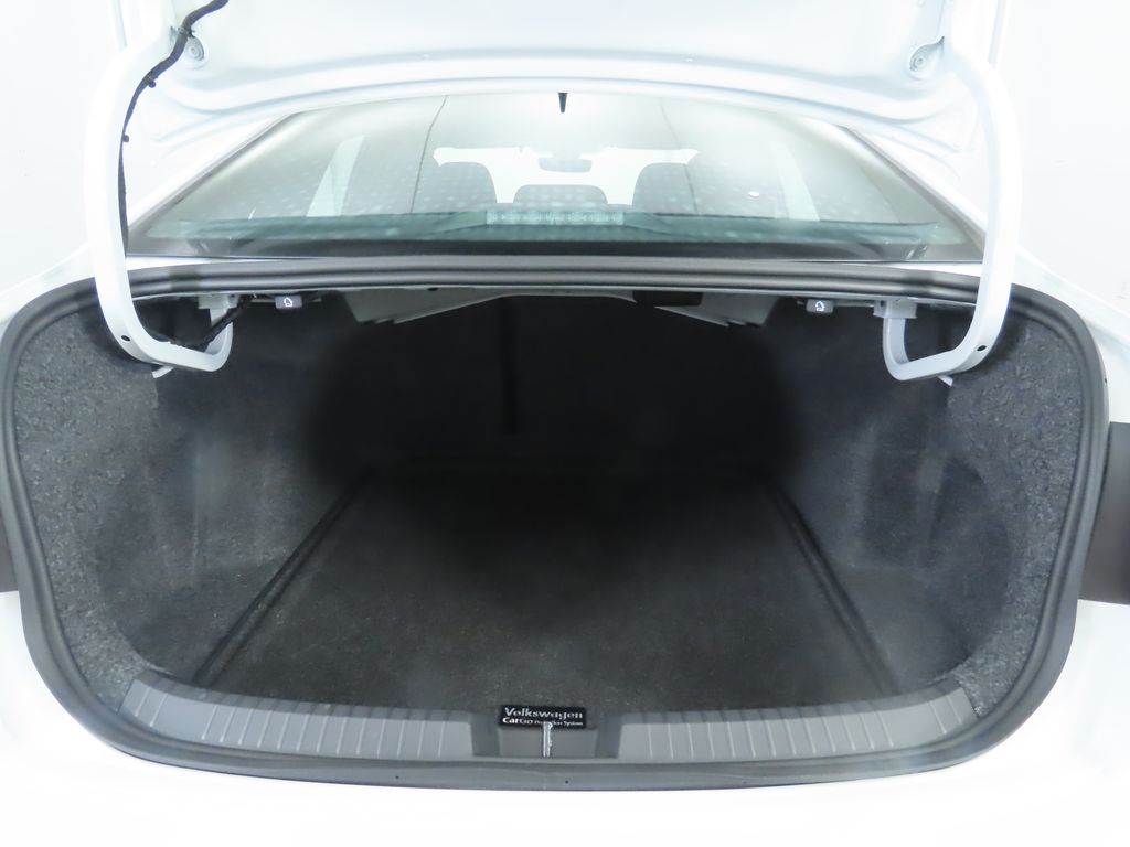 Thumbnail: 2026 Volkswagen Jetta - 28