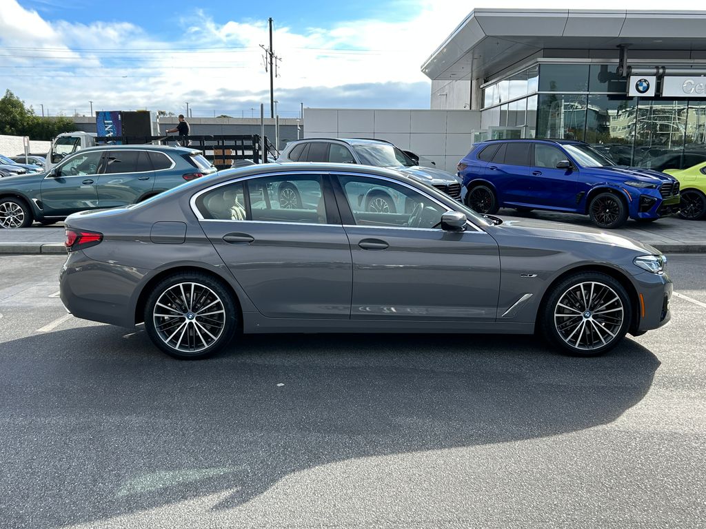 Thumbnail: 2022 BMW 5 Series - 6