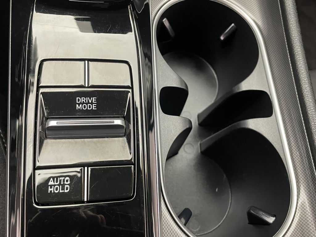 Thumbnail: 2023 Hyundai Sonata - 25