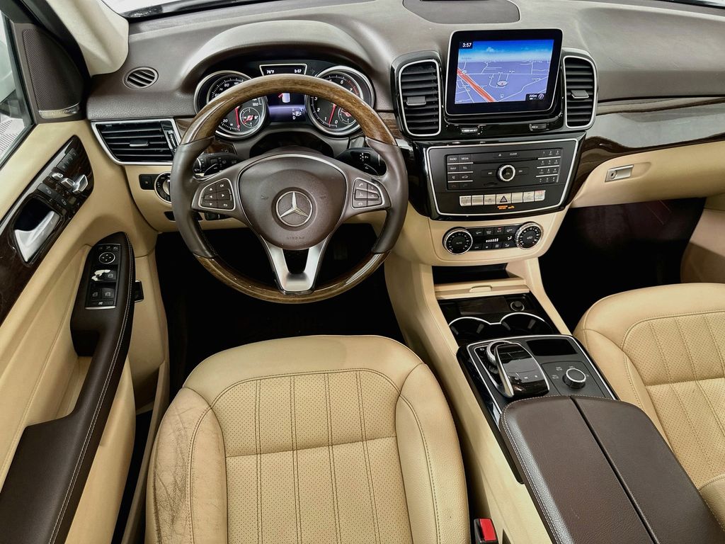 Thumbnail: 2018 Mercedes-Benz GLE - 23