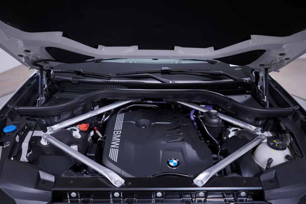 Thumbnail: 2024 BMW X7 - 24