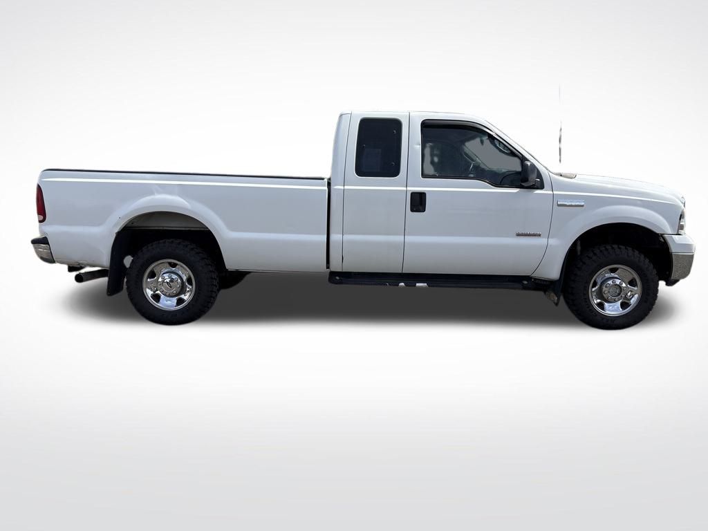 2005 Oxford White Ford Super Duty F-250 XLT 4X4 Truck