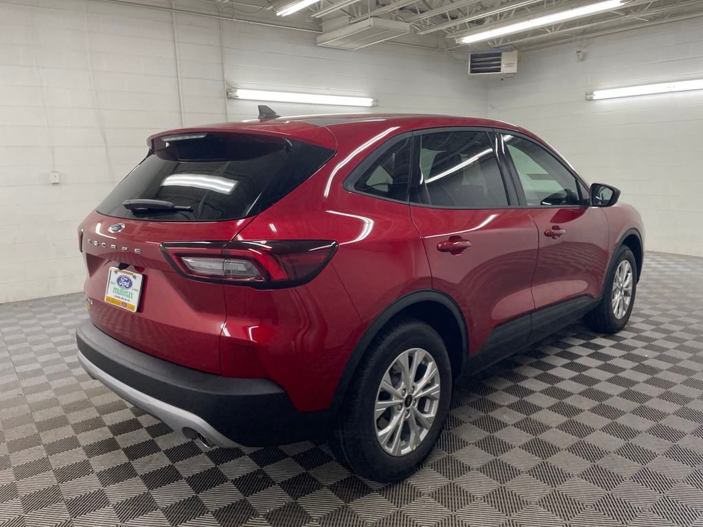 2025 Ford Escape Active photo 3