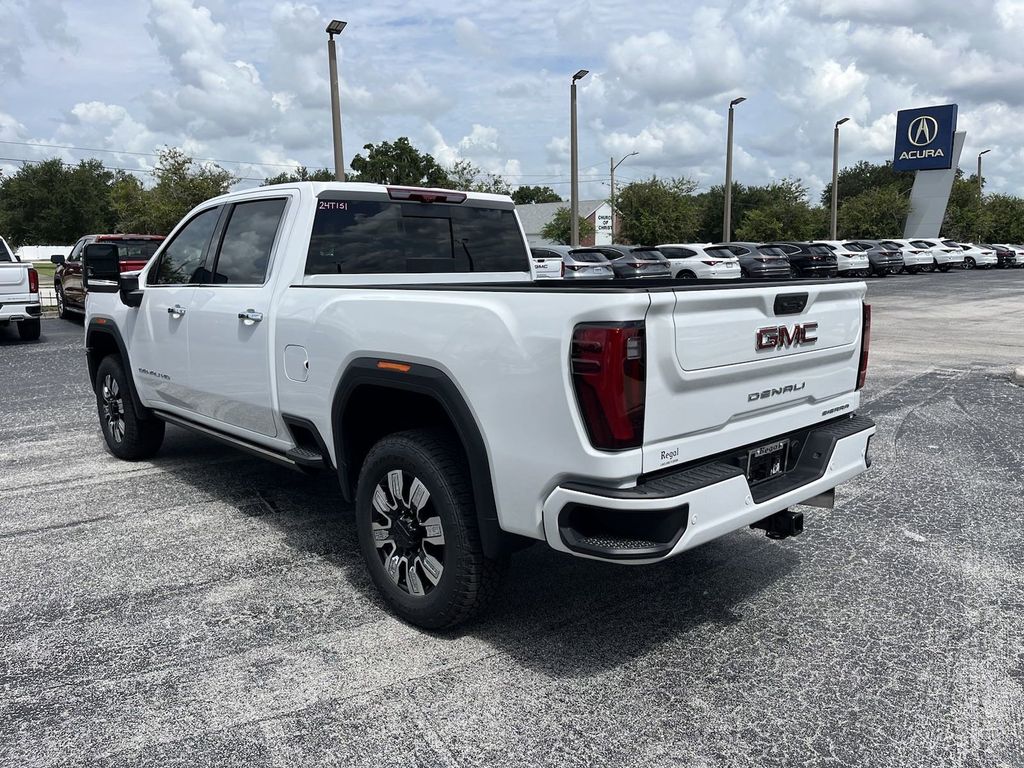 2024 GMC Sierra 2500HD Denali 4