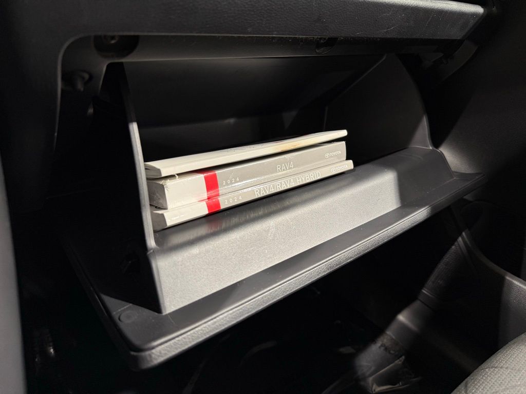 Thumbnail: 2024 Toyota RAV4 - 28