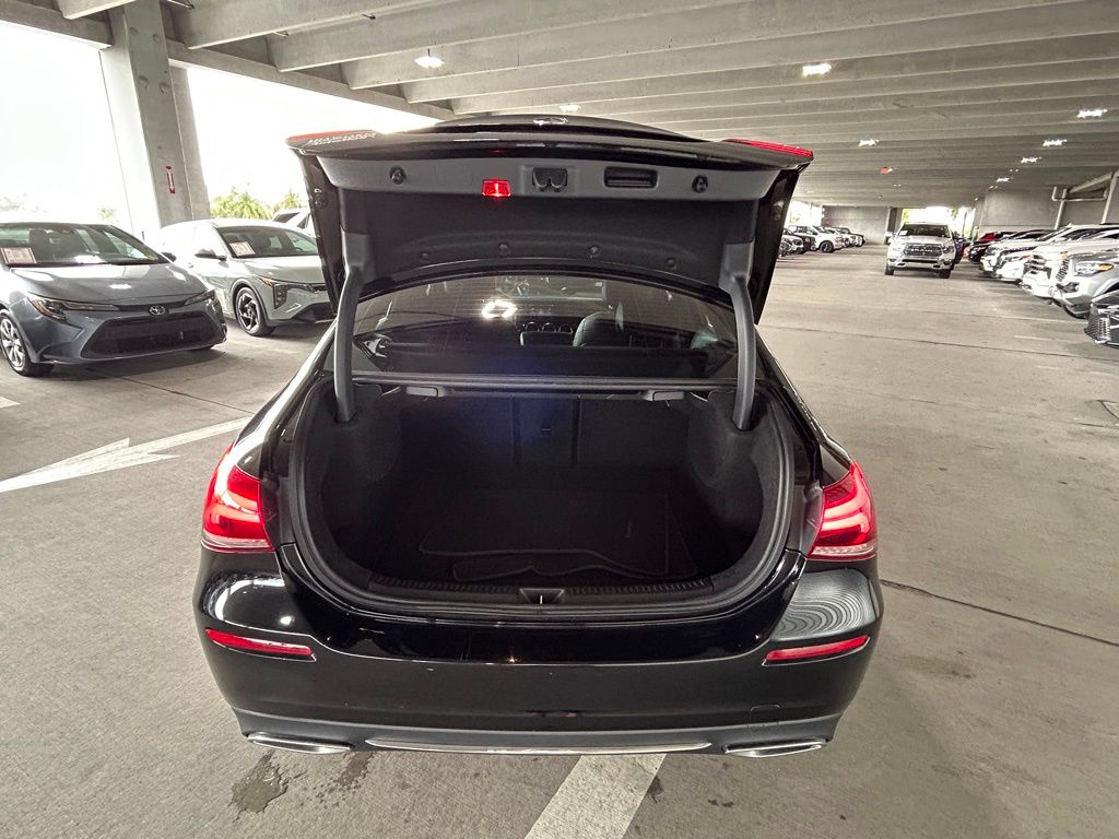Used 2020 Cosmos Black Metallic Mercedes-Benz A 220 image 39