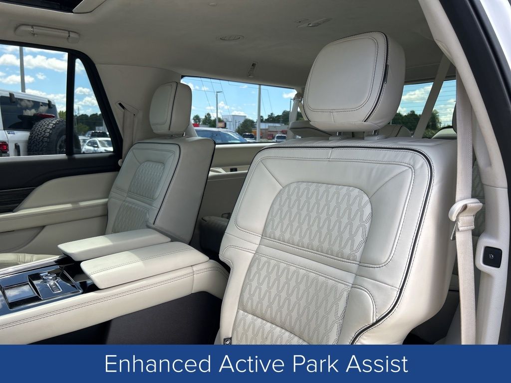 2021 Lincoln Navigator L Black Label