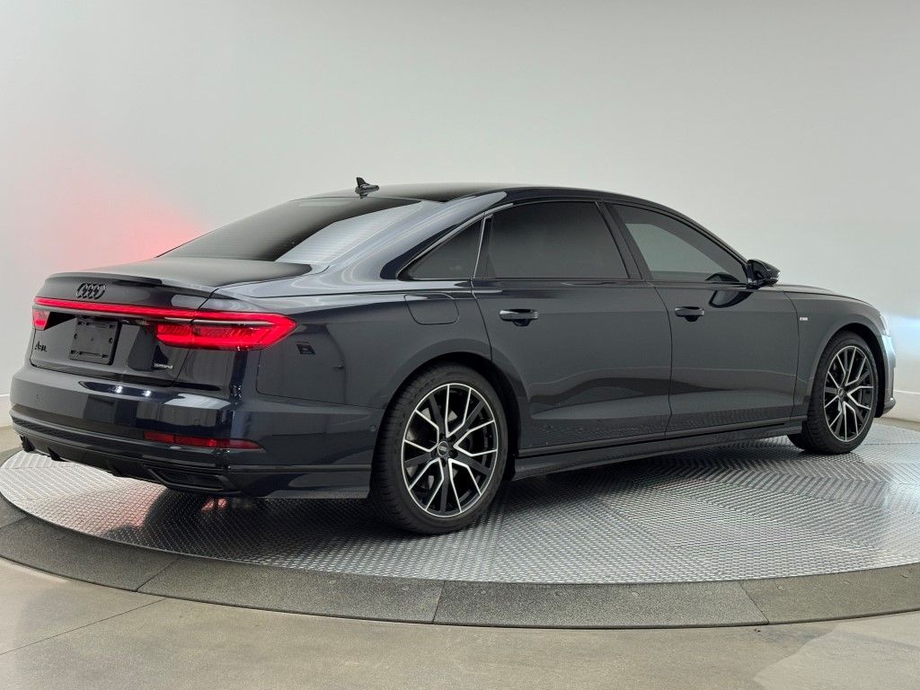 Thumbnail: 2021 Audi A8 - 12