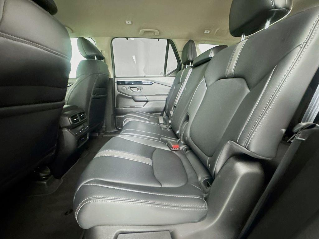 Used Car 2025 Honda Pilot  Ex-l For Sale Under $40,000 In Austin, Texas