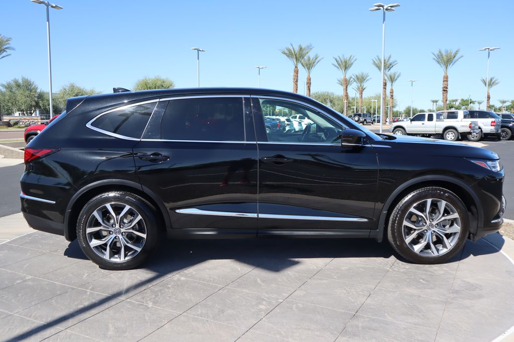 Thumbnail: 2023 Acura MDX - 4