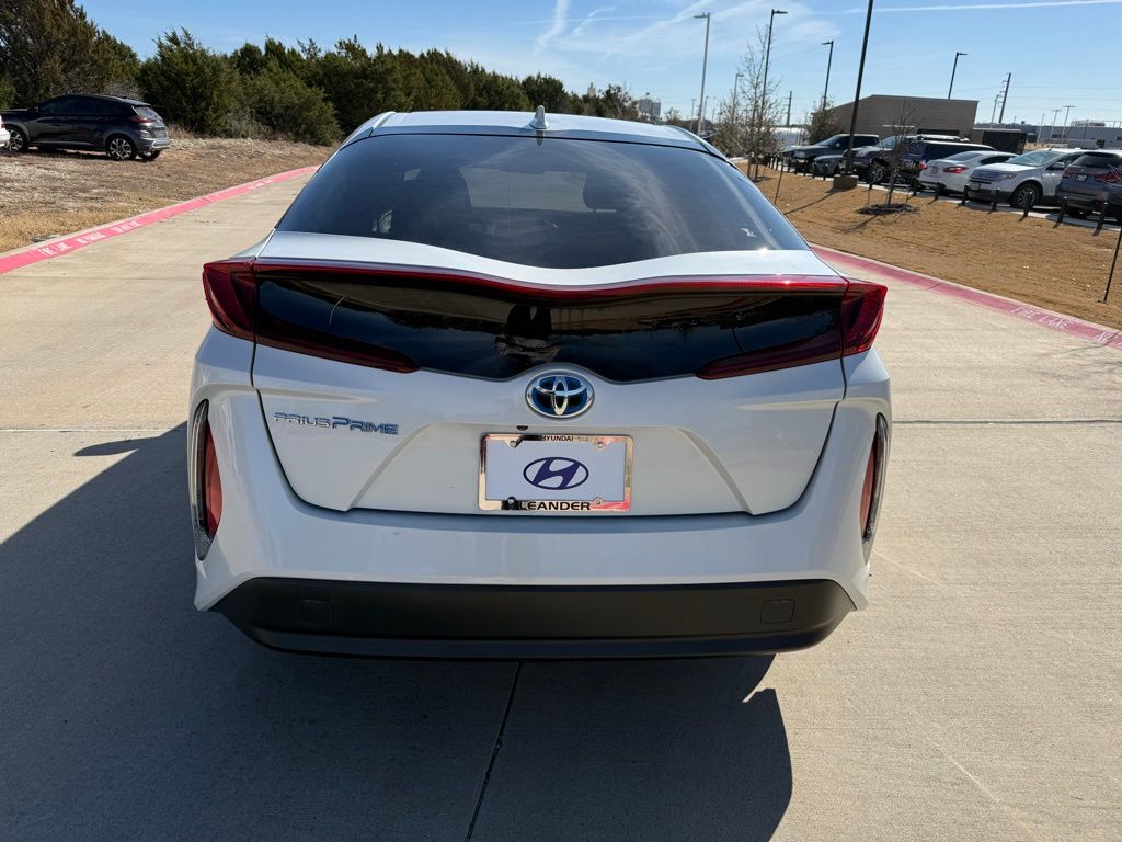 Thumbnail: 2018 Toyota Prius Prime - 6