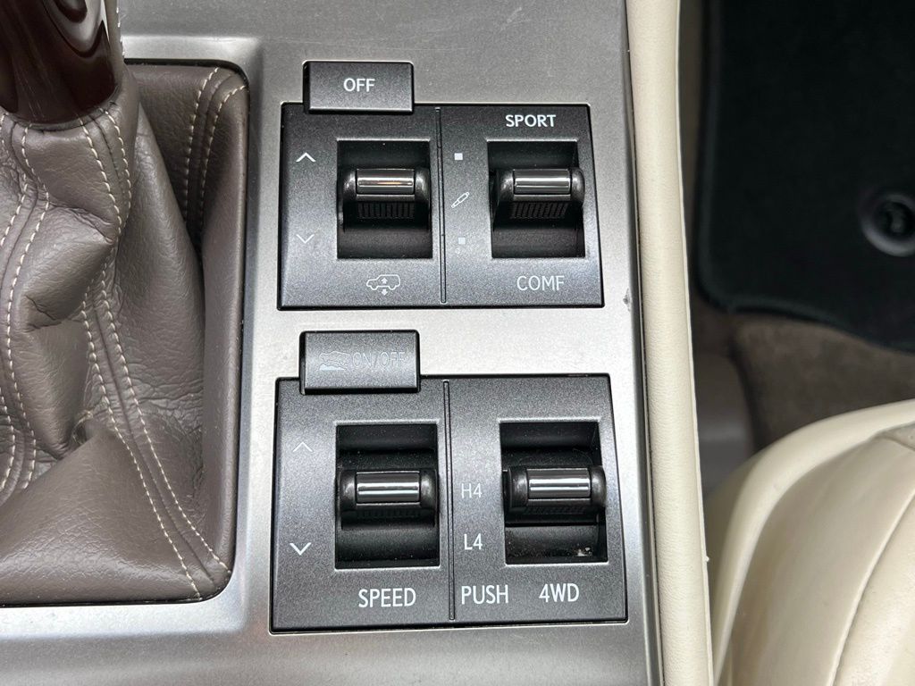 2016 Lexus GX 460 Luxury 16
